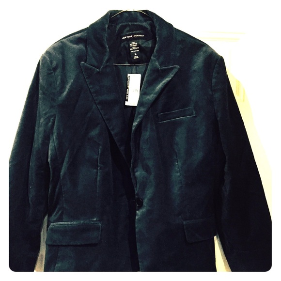 💖REDUCED💖!! New York & Co blue velour blazer!!