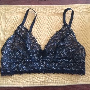 Gilligan & O'Malley Black and Nude Lace Bralette