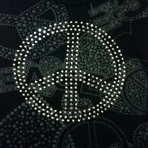 ♤sold♤ Bundle Peace sign large black tank top - Picture 2 of 3