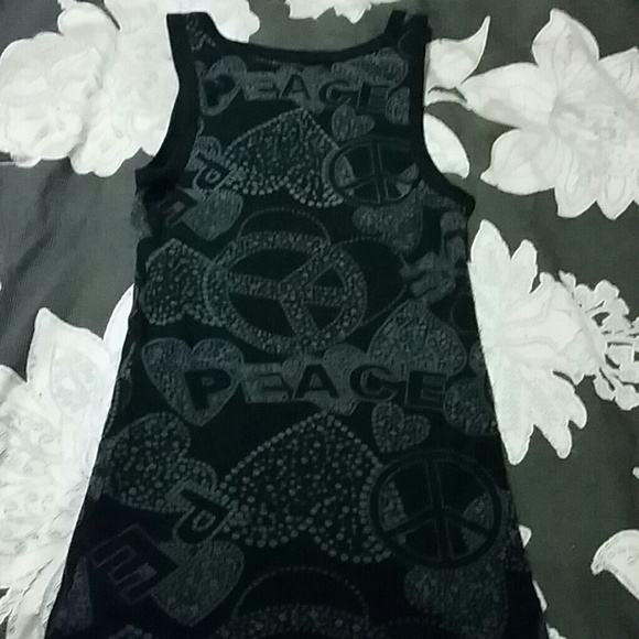 ♤sold♤ Bundle Peace sign large black tank top - Picture 3 of 3