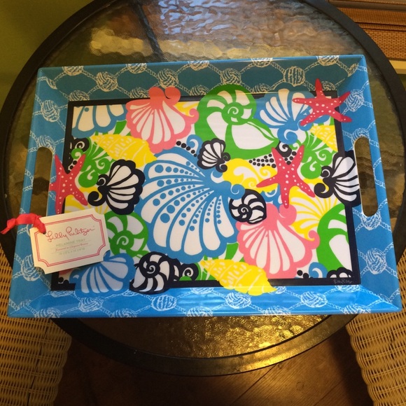 🐳NWT Serving Tray in Chiquita Bonita 🐳