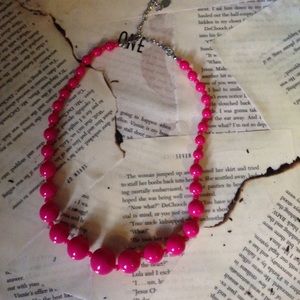 Pink necklace ❗️❗️SOLD❗️❗️