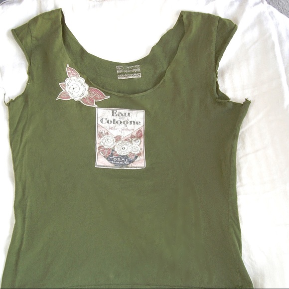 French Eau Cologne Off the shoulder Green Tee