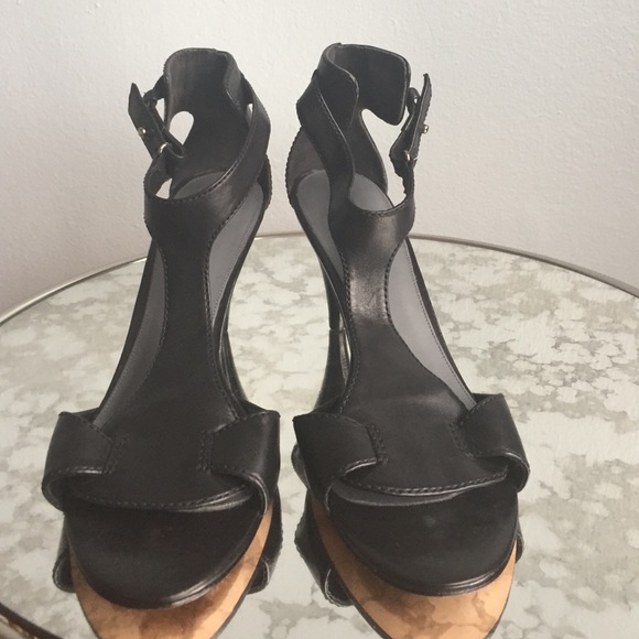 Strappy sandal - Picture 2 of 3