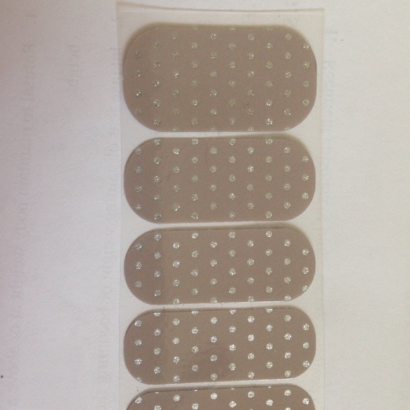 Jamberry Nail Wrap Half Sheet Icy Taupe Polka