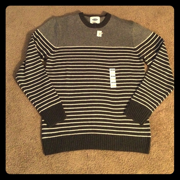 Sweater - Picture 1 of 1