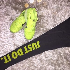 NIKE Leg-a-See Leggings