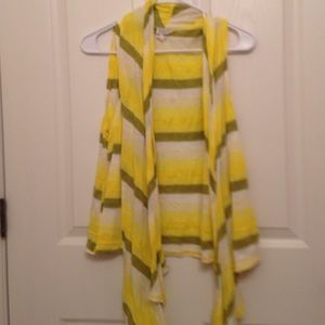 Yellow green and white striped shaw