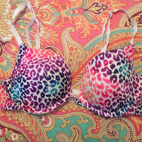 Victoria's Secret PINK bra