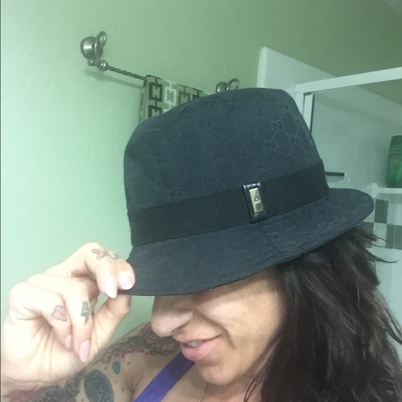 ❌❌SOLD❌❌Gucci Fedora - Picture 2 of 4