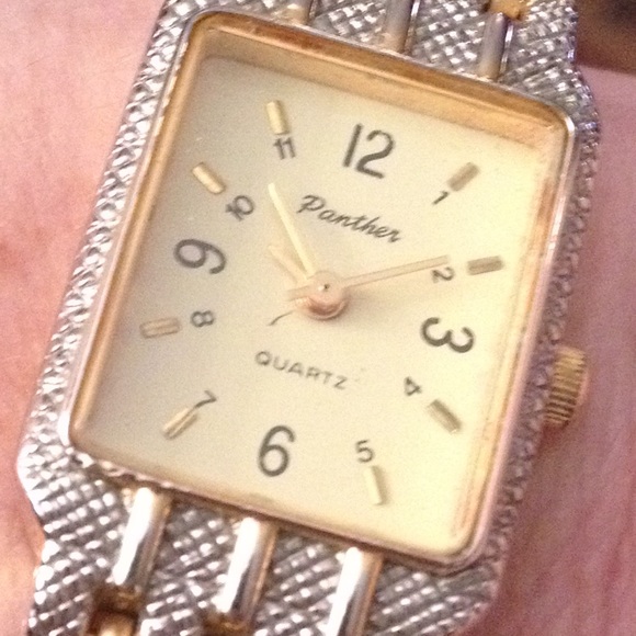 Panther Quartz Wrist Watch - Picture 1 of 3