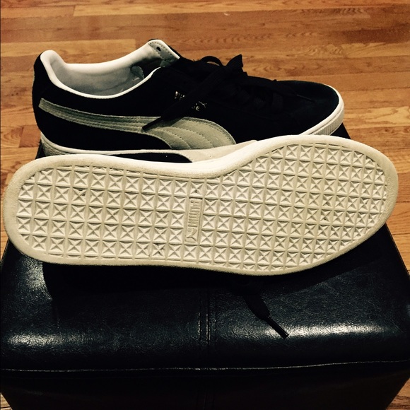 💞JUST REDUCED💞Like new Men's Pumas Sz 12! - Picture 3 of 4