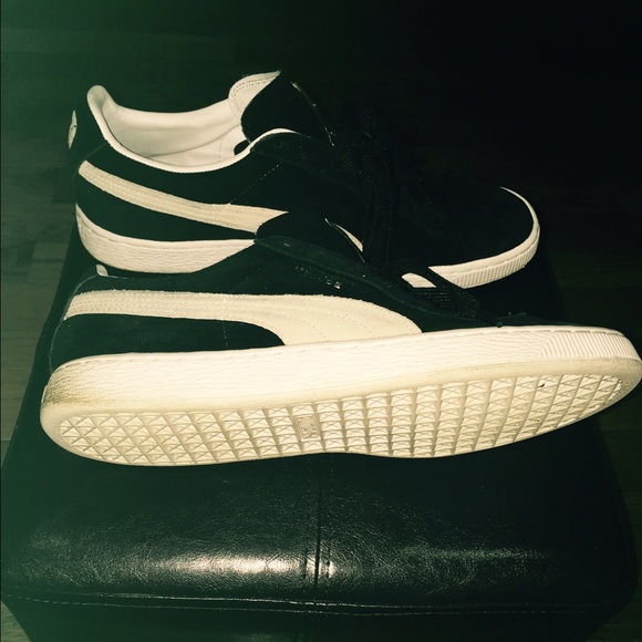 💞JUST REDUCED💞Like new Men's Pumas Sz 12! - Picture 4 of 4