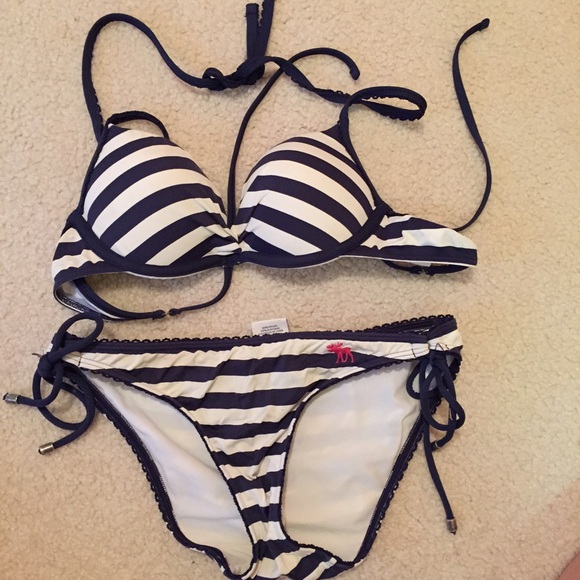 Abercrombie and Fitch swim suit set