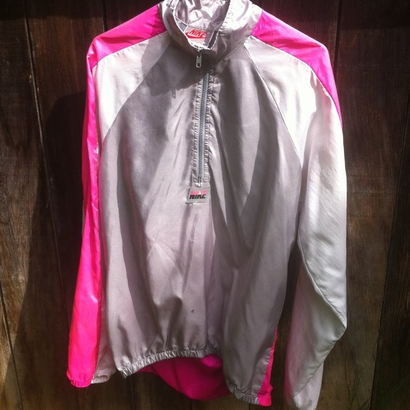 Nike Outerwear - Vintage nike windbreaker