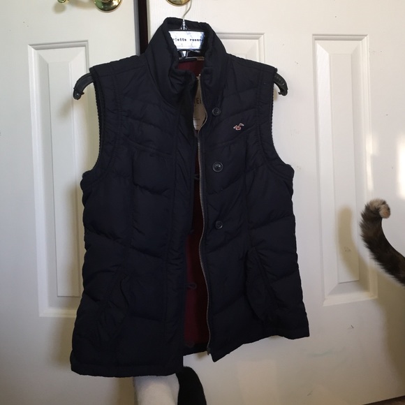 Navy blue puffy vest