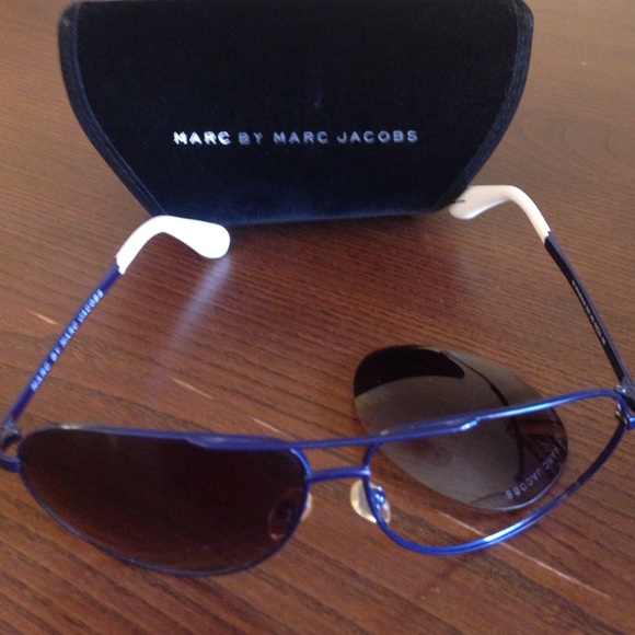 Blue Marc by Marc Jacobs aviators