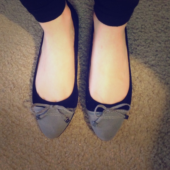 Colorblock flats
