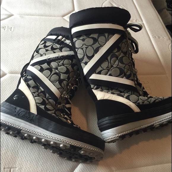 Coach Marian Snow Boots