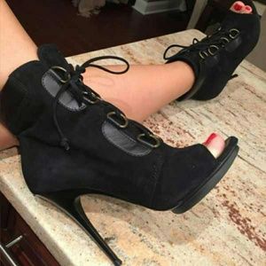 Giuseppe Zanotti Black Suede Booties