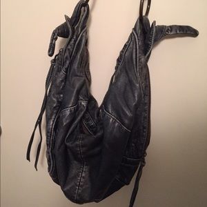 Leather hobo shoulder bag