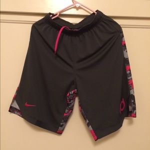 Nike Youth Boy Short size Medium