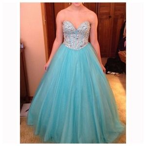 Prom dress