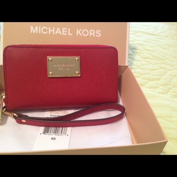 michael kors wristlet (red) - Picture 1 of 3