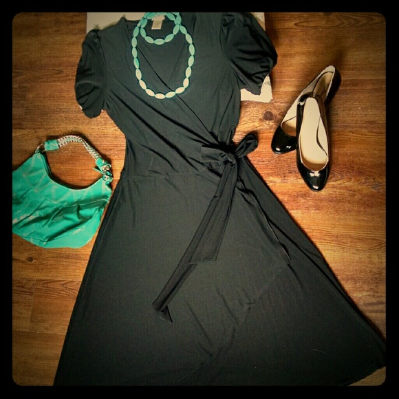Studio Y Black Short Sleeve Dress