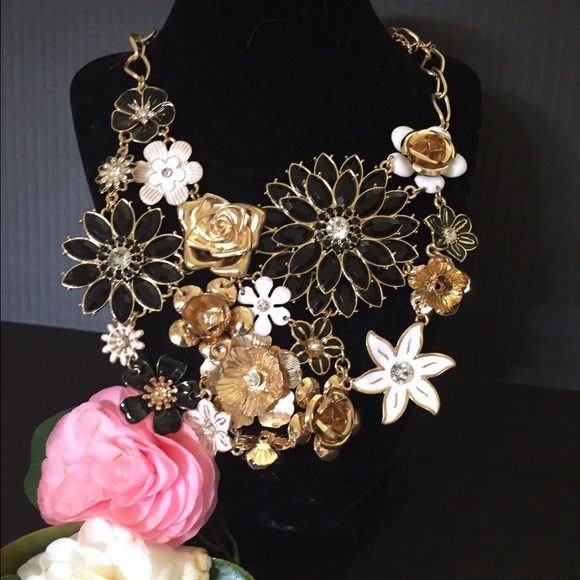Spring fashion necklace