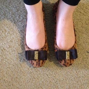 Leopard bow flats