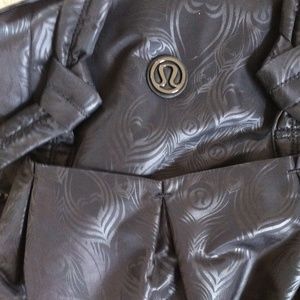 Lulu triumph/amazing bag holds everything