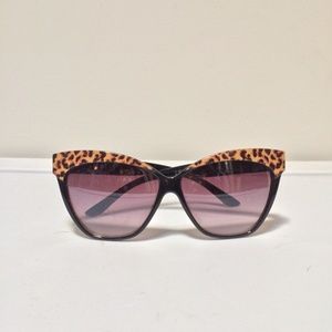Cat eye sunglasses leopard print black sunnies