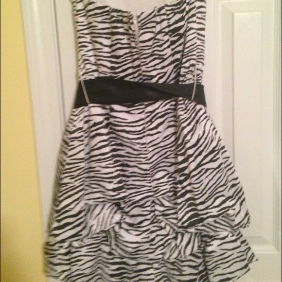 zebra dress - Picture 2 of 2