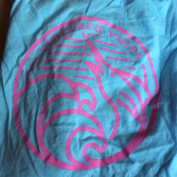 NWOT vineyard vines women's tshirt