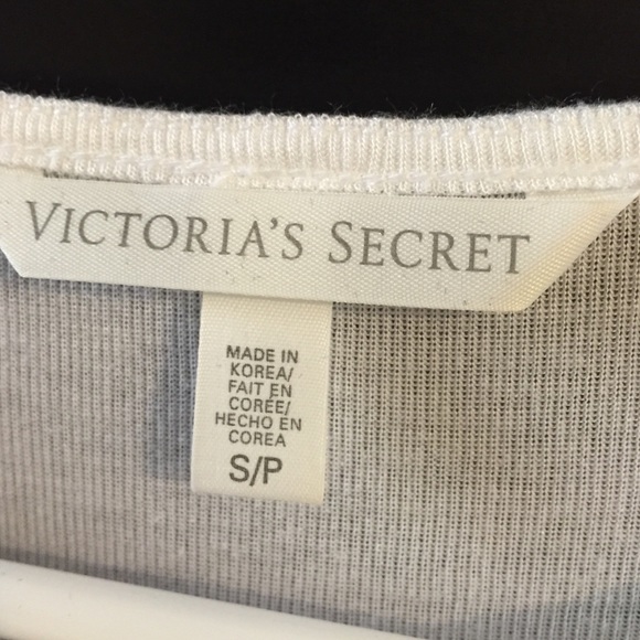 Victoria's Secret Lace Sleeve Top - Picture 3 of 4