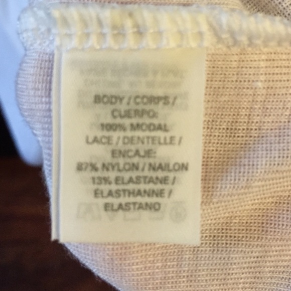 Victoria's Secret Lace Sleeve Top - Picture 4 of 4