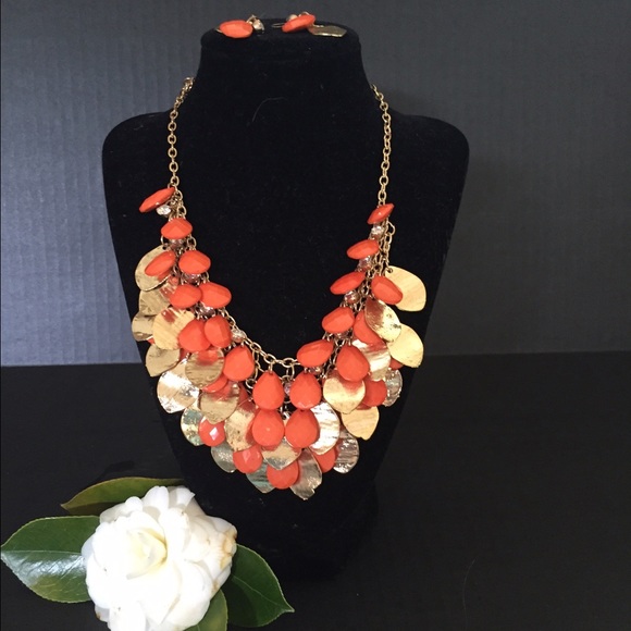 Fashion necklace