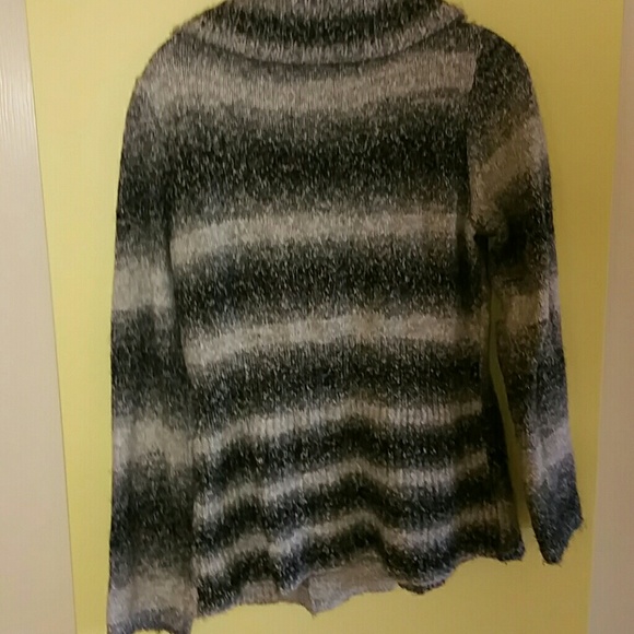 Cambridge Dry Goods sweaters - Picture 4 of 6
