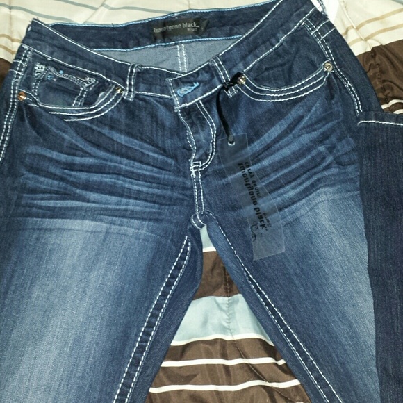 Jeans - Picture 1 of 3