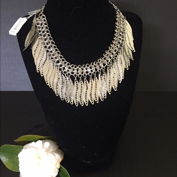 Silver leaf fashion necklace