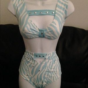 Swimsuit/dancewear