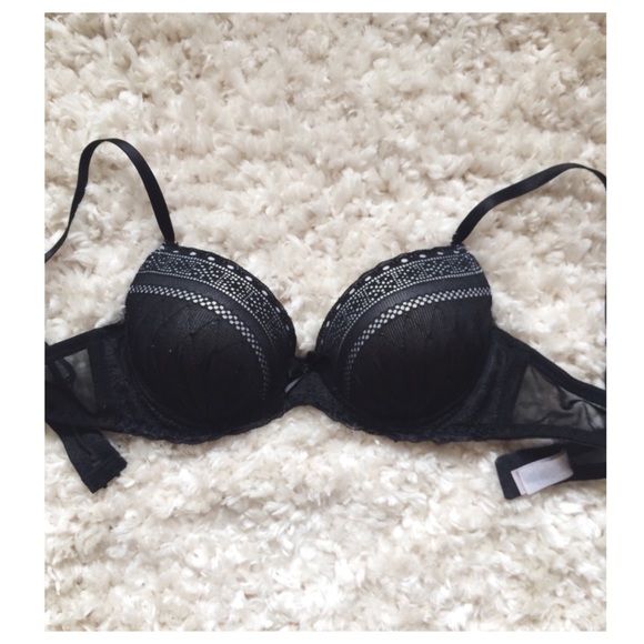 Jezebel Black Push Up Lingerie Bra