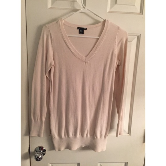H&M cream v-neck sweater