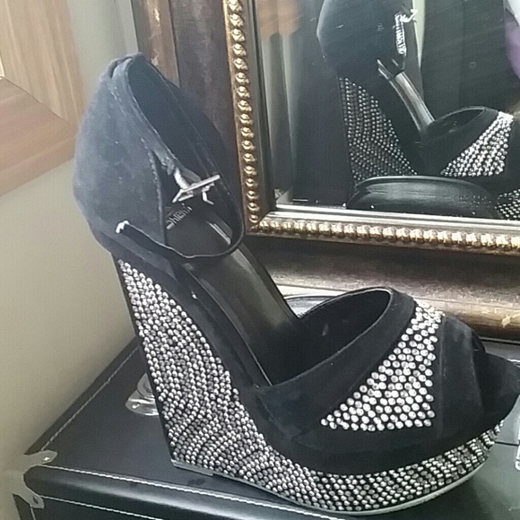 blinged out high heels 50 shiekh shoes black blinged out high heel pumps blinged out high heels 50 shiekh shoes black blinged out high heel pumps