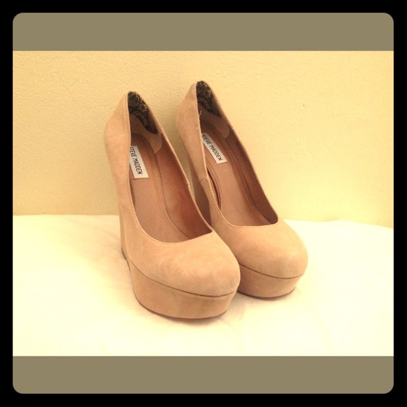 Steve Madden Pammyy Blush Suede Platform Wedges