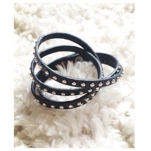 Edgy leather bracelet