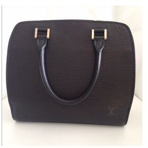 Price Drop! Authentic Louis Vuitton Black Leather EPI lightly used, great shape!
