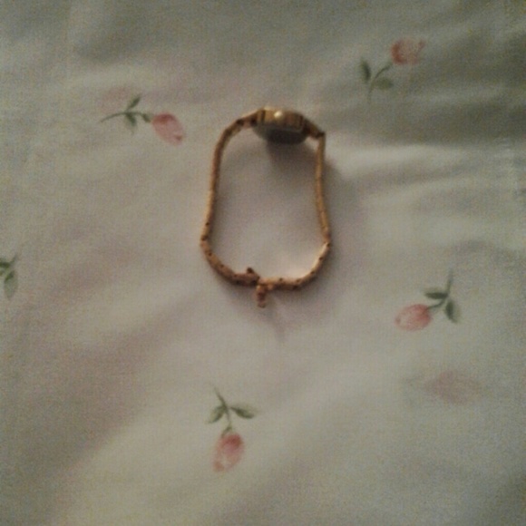 Ladies rose gold timex watch - Picture 2 of 2