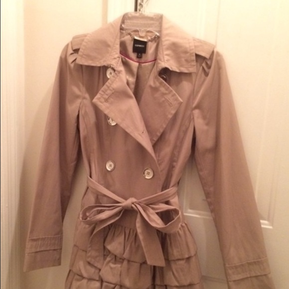 Express Design Studio - Classic Trench Coat